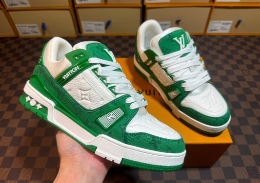 LV TRAINER