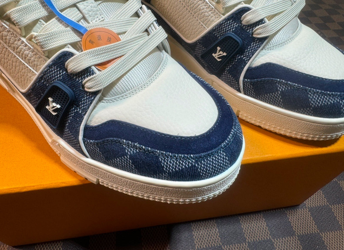 LV TRAINER