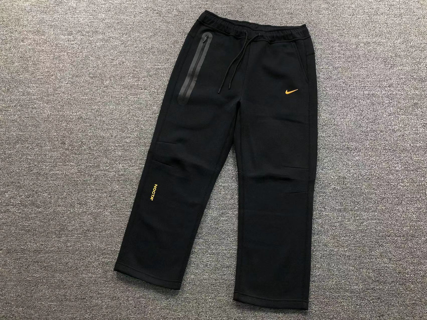 TUTA NIKE TECH FLEECE x NOCTA