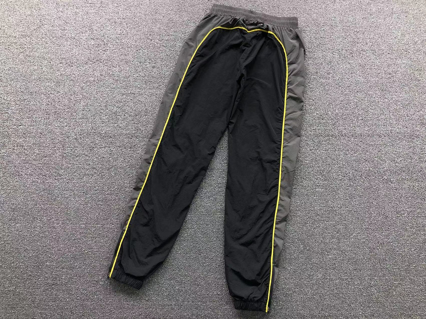 TRACKSUIT TUTA SYNA WORLD