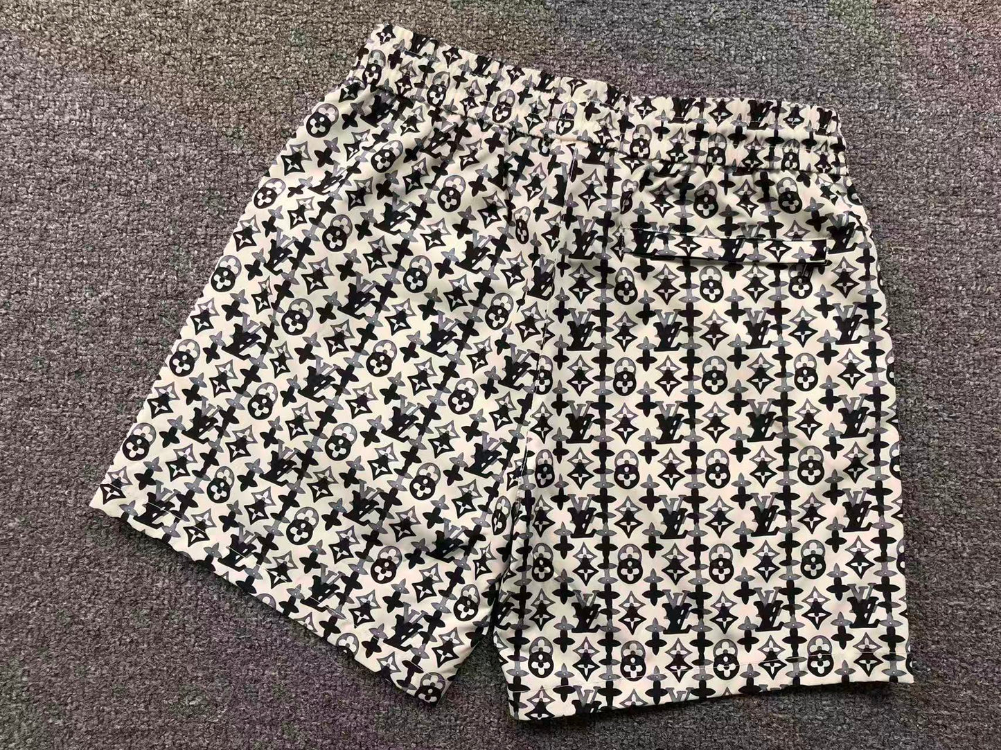 PANTALONCINI LV