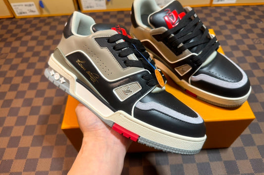 LV TRAINER