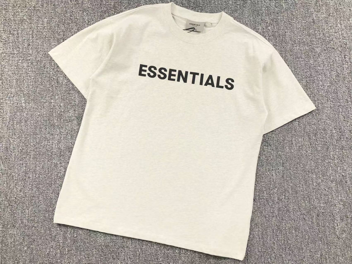 T-SHIRT FEAR OF GOD ESSENTIALS