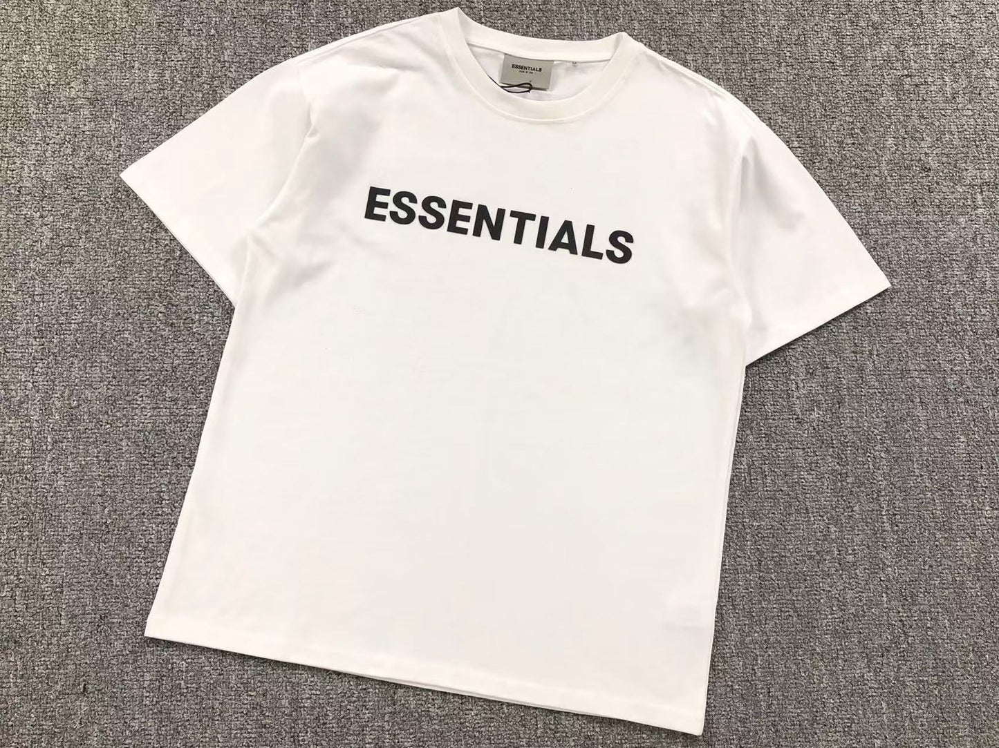T-SHIRT FEAR OF GOD ESSENTIALS