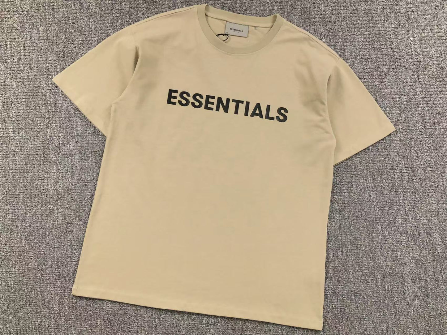 T-SHIRT FEAR OF GOD ESSENTIALS