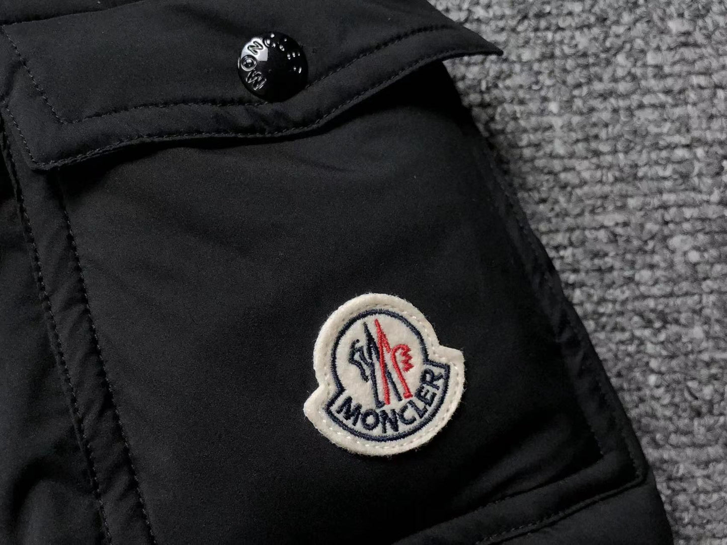 GIACCA MONCLER