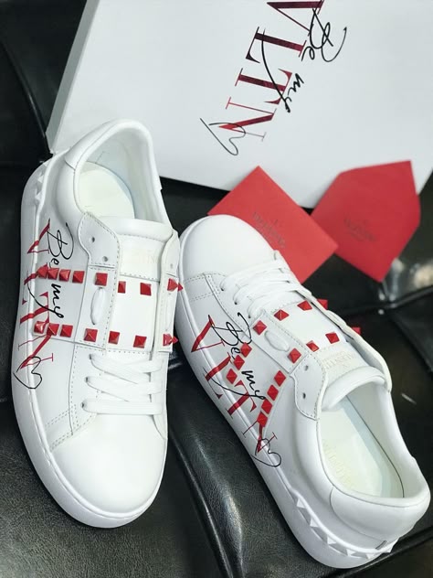 VALENTINO GARAVANI