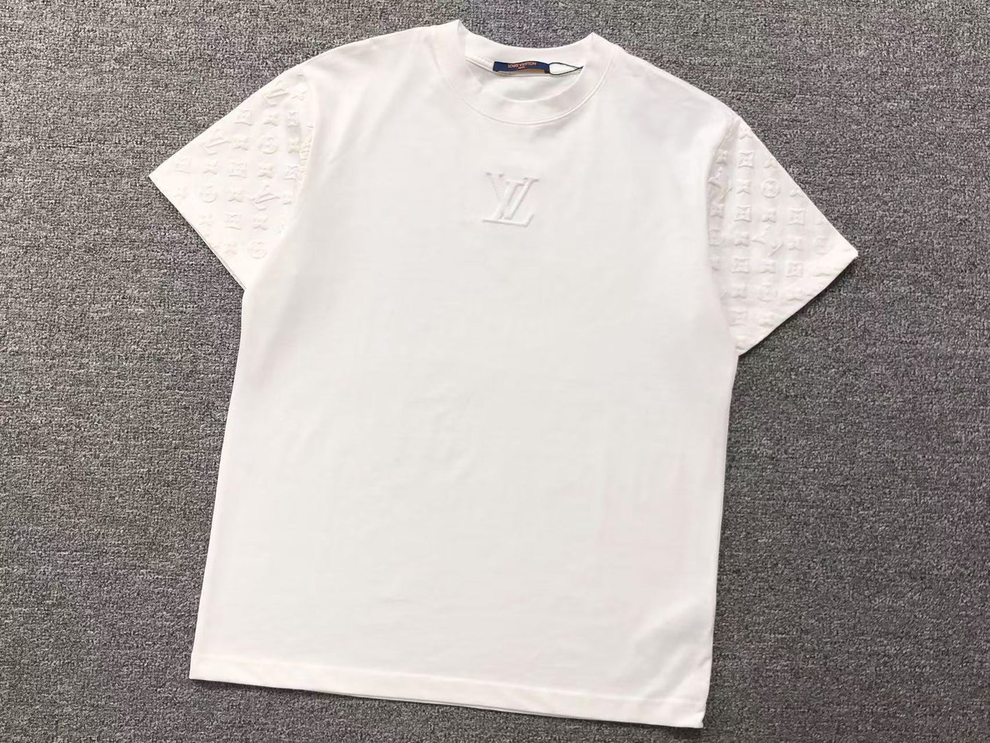 T-SHIRT LV