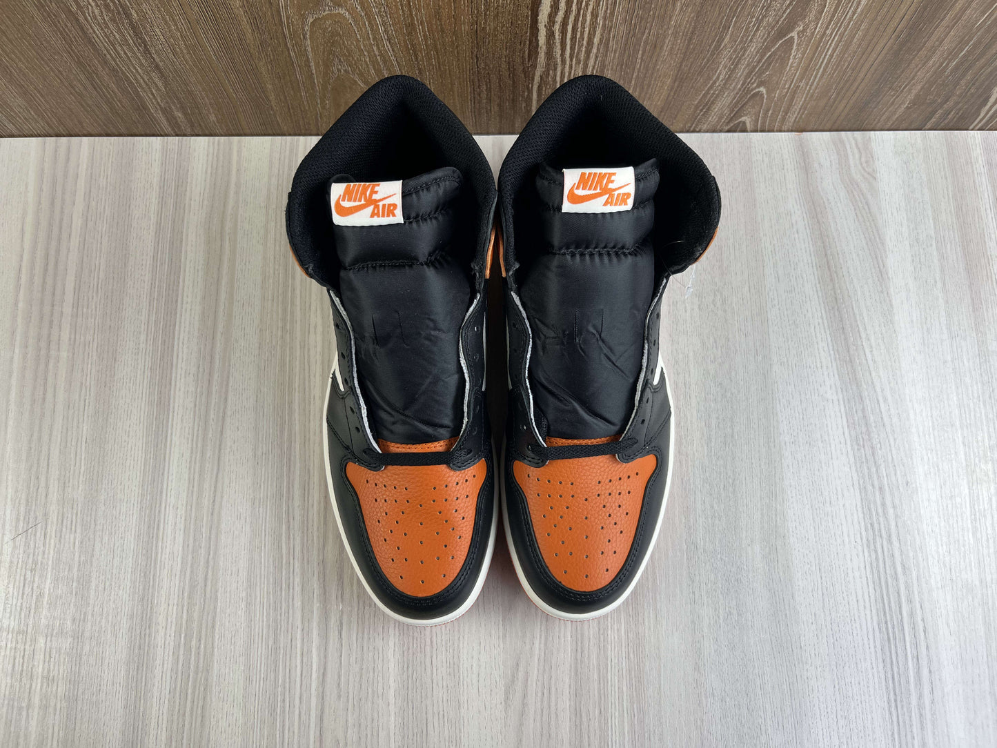 JORDAN 1