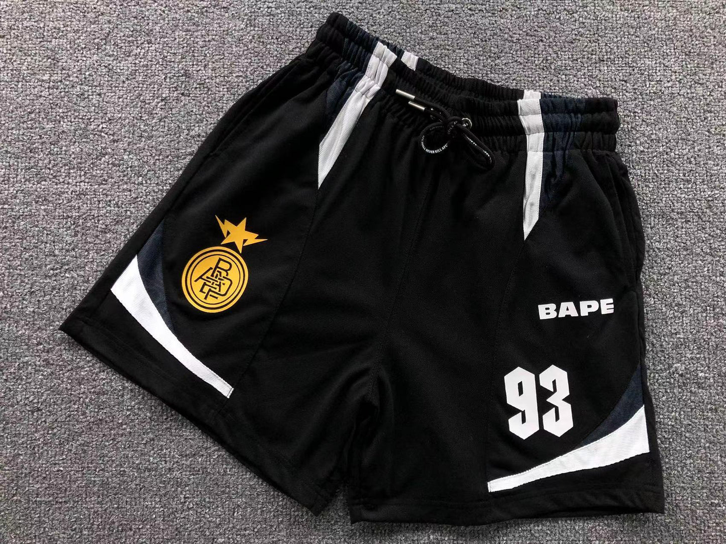 COMPLETO ESTIVO BAPE T-SHIRT E PANTALONCINI