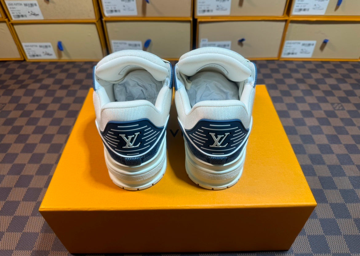 LV TRAINER