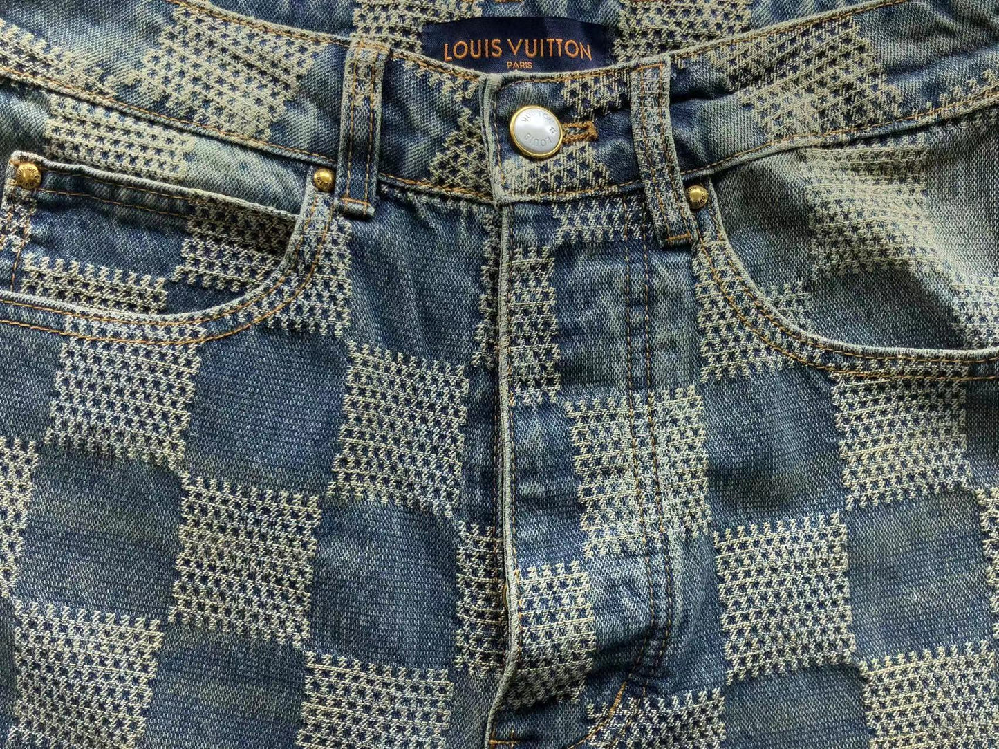COMPLETO LV