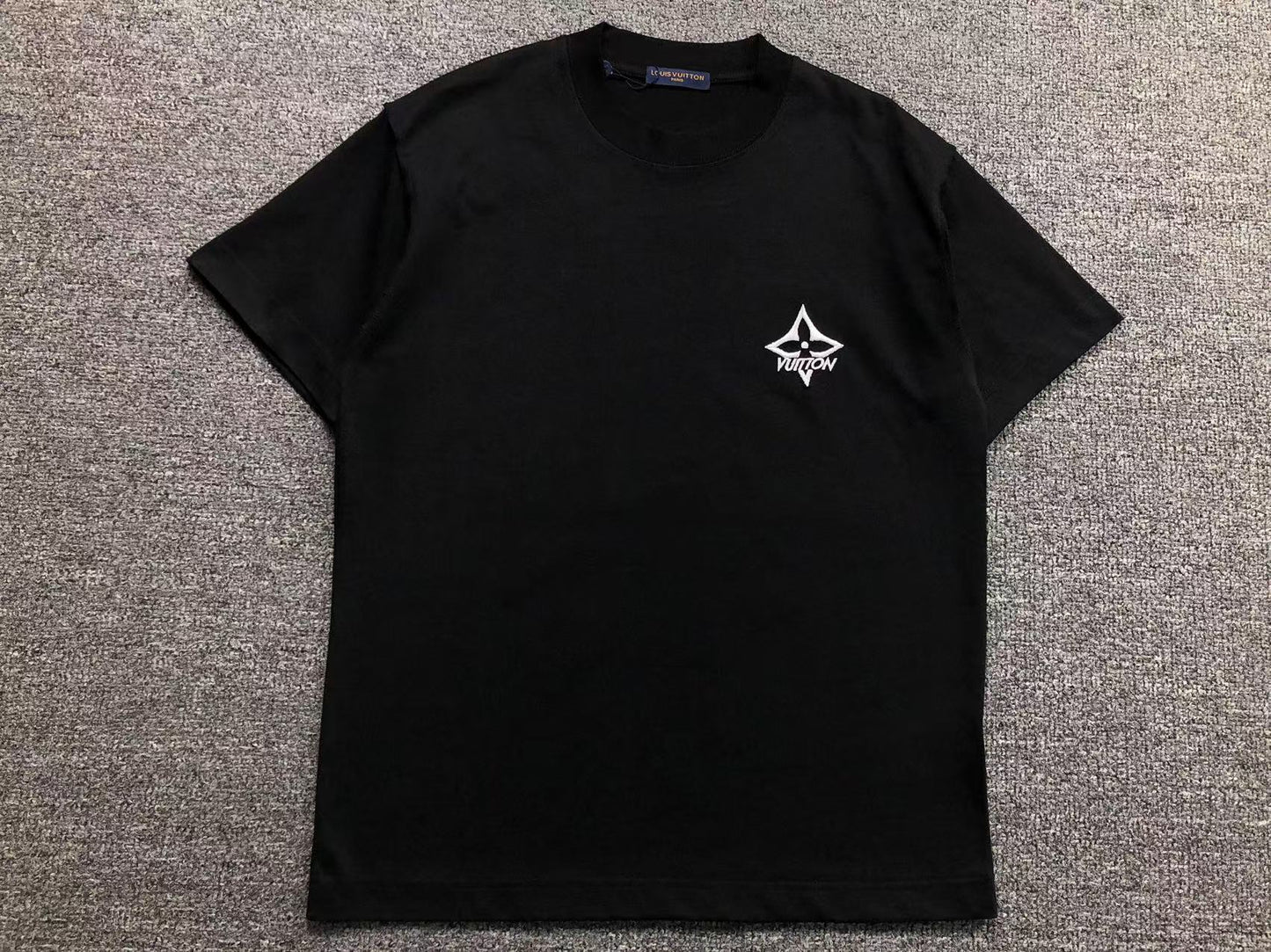 T-SHIRT LV