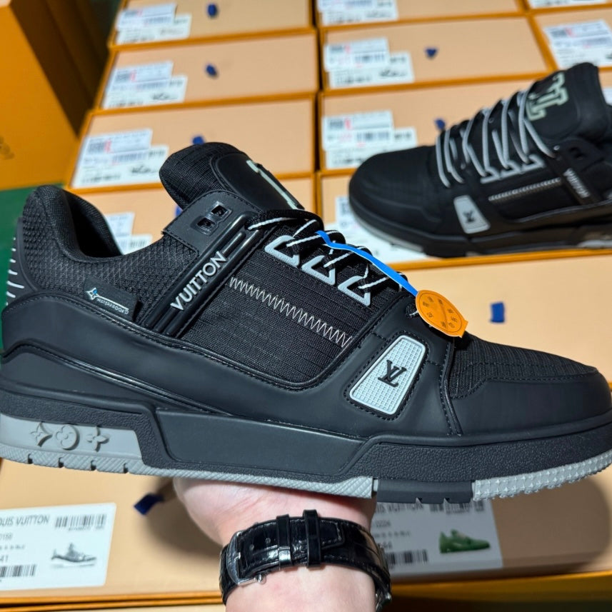 LV TRAINER