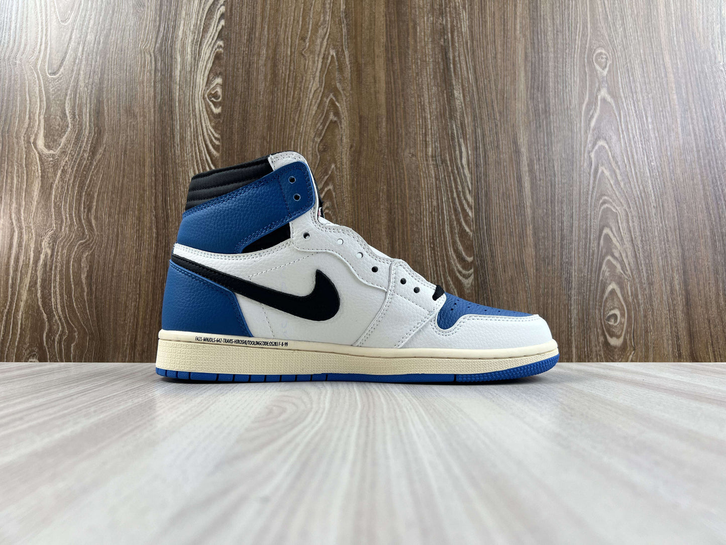 JORDAN 1