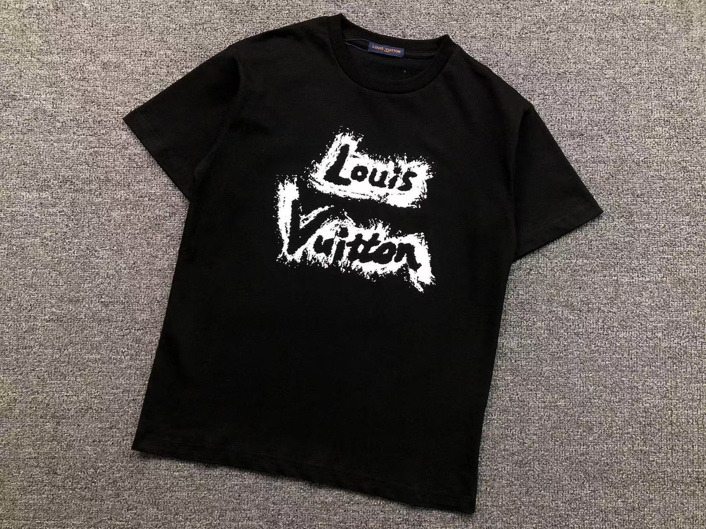 T-SHIRT LV