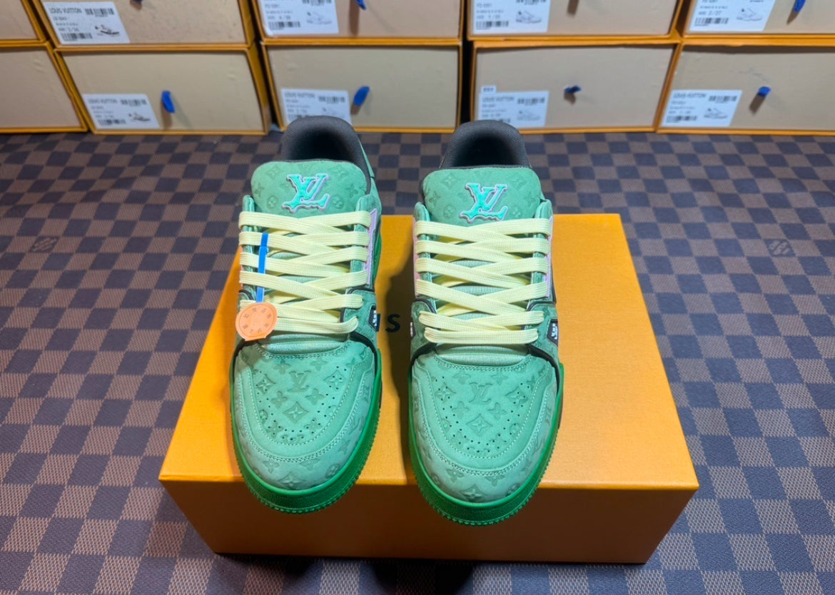 LV TRAINER