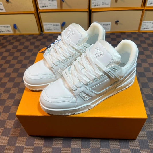 LV TRAINER