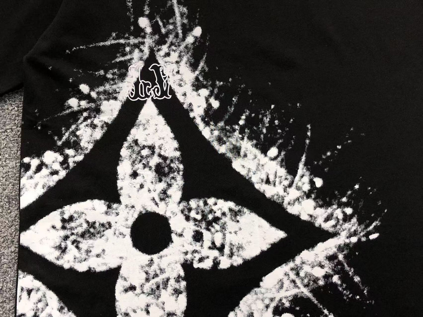 T-SHIRT LV LONGSLEEVE