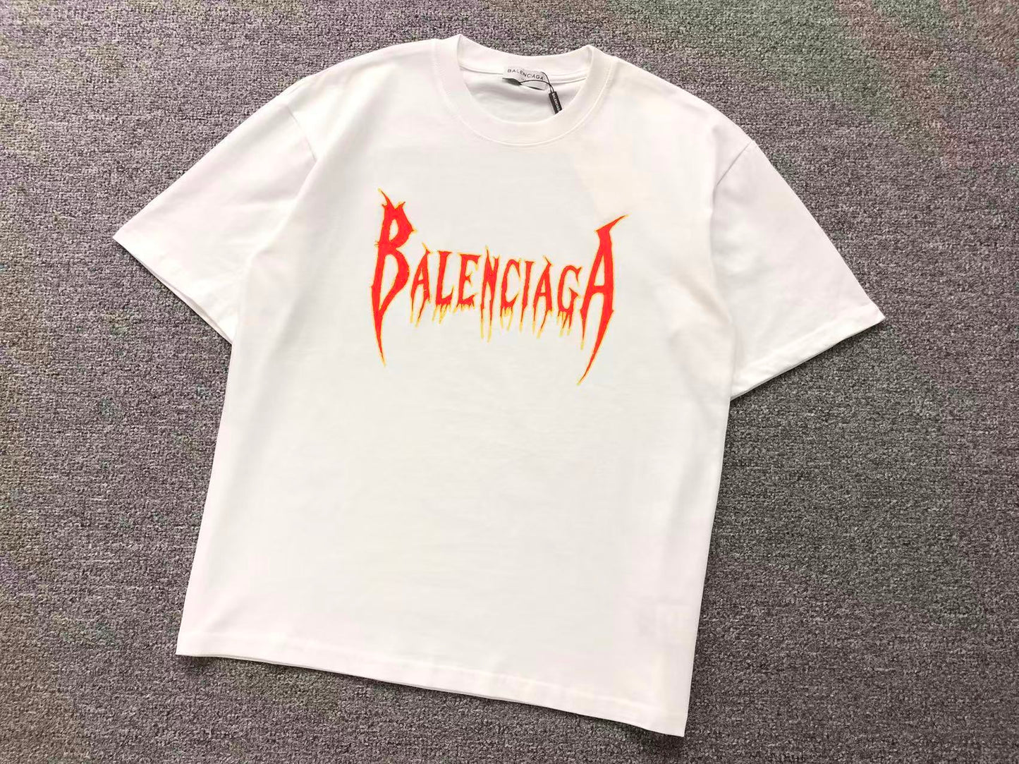 T-SHIRT BALENCIAGA