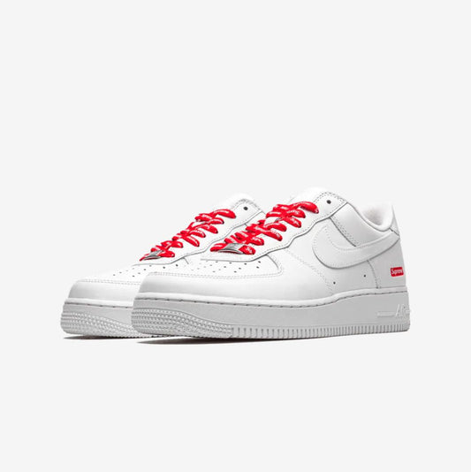 NIKE AIR FORCE 1 x SUPREME