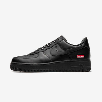 NIKE AIR FORCE 1 x SUPREME