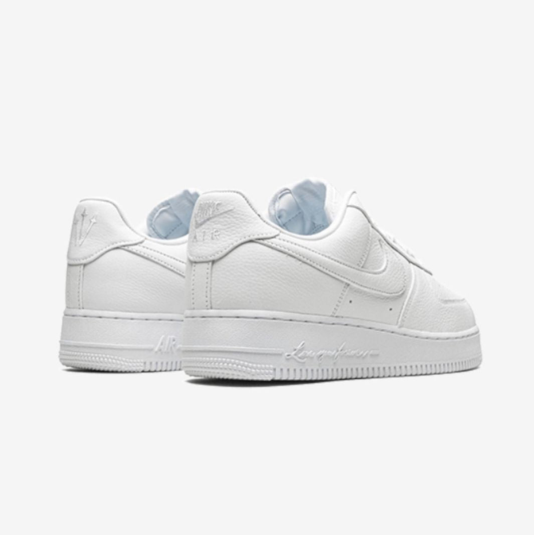 NIKE AIR FORCE 1 x NOCTA