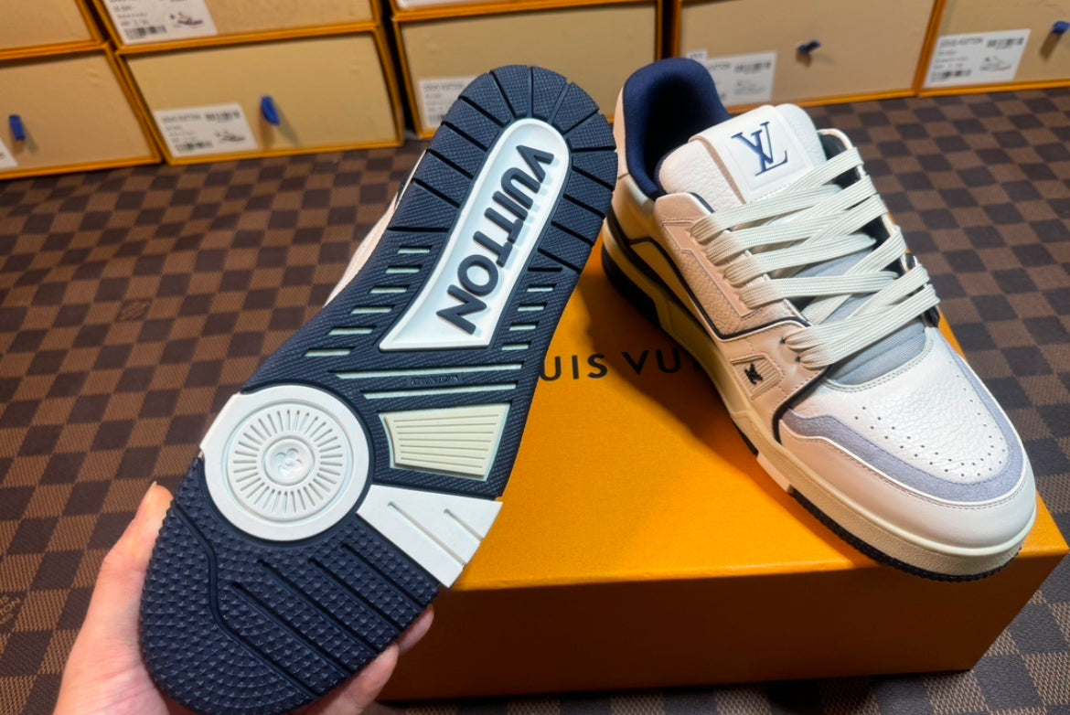 LV TRAINER