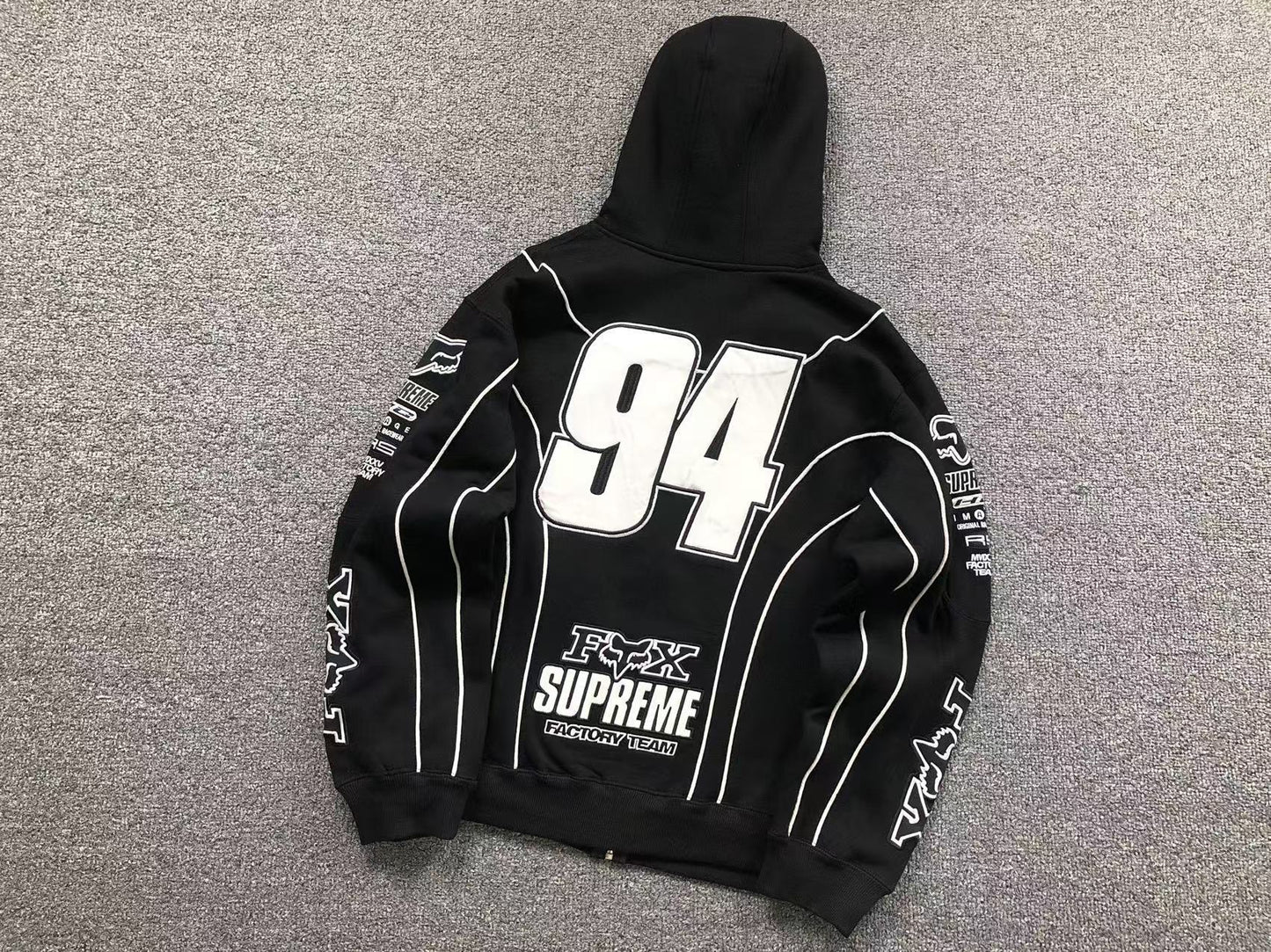 FELPA SUPREME ZIP HOODIE