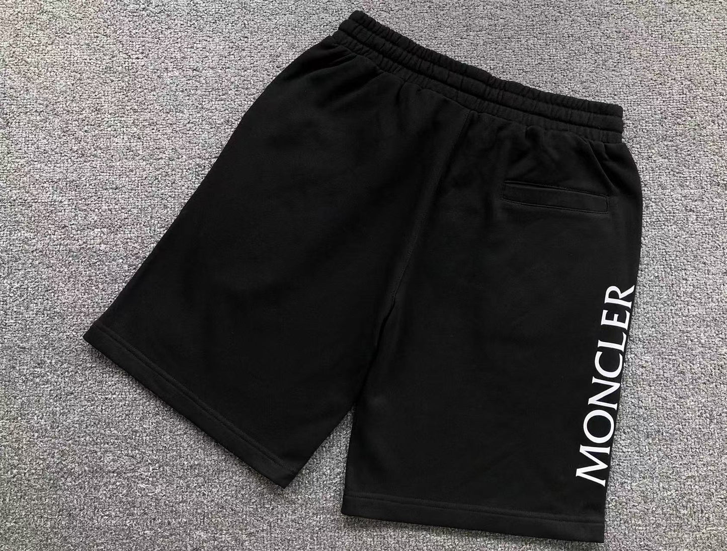 PANTALONCINI MONCLER