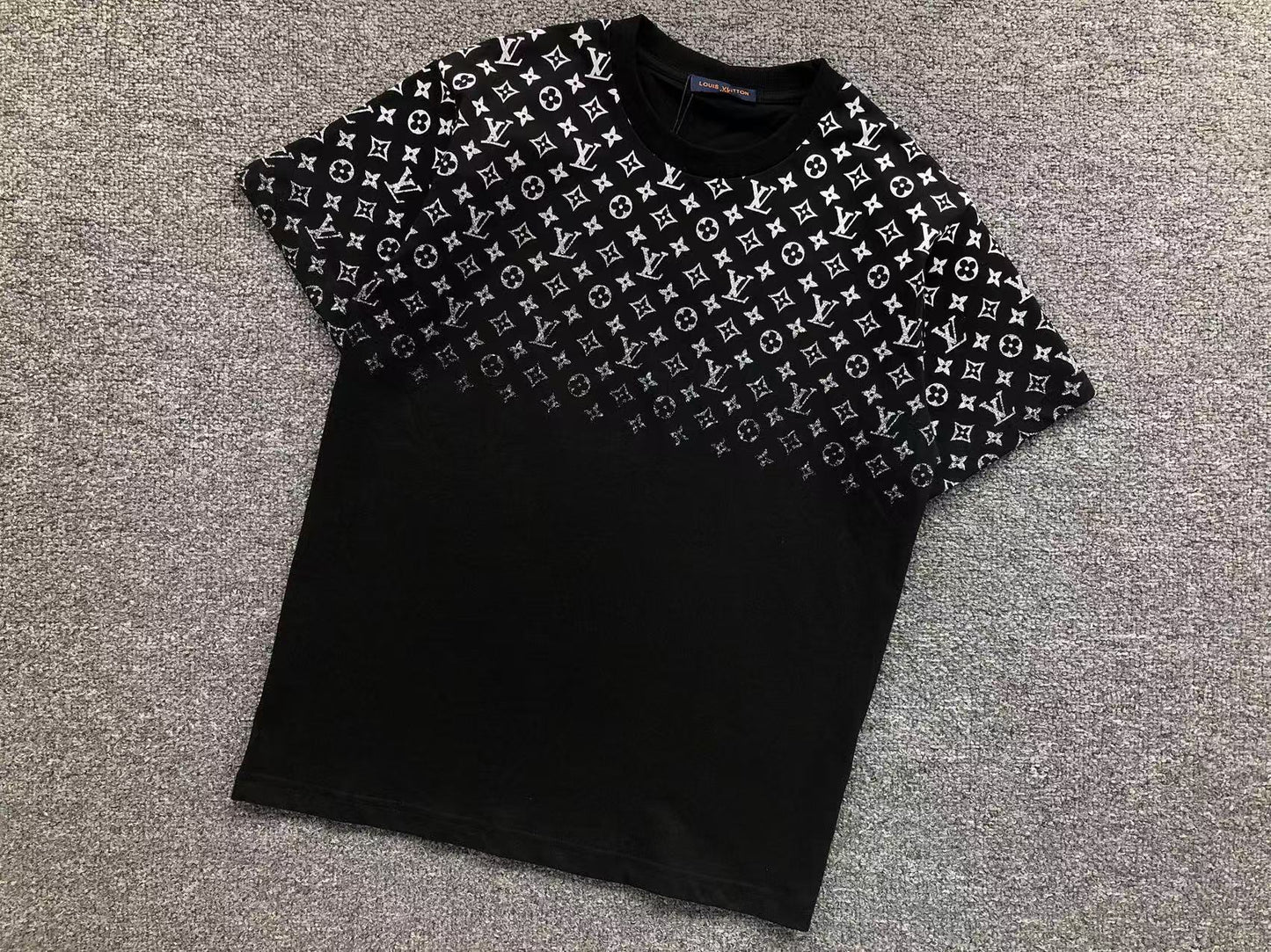 T-SHIRT LV