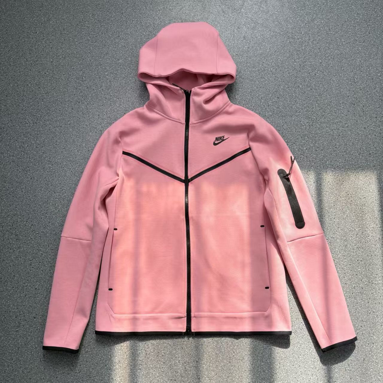 TUTA NIKE TECH FLEECE