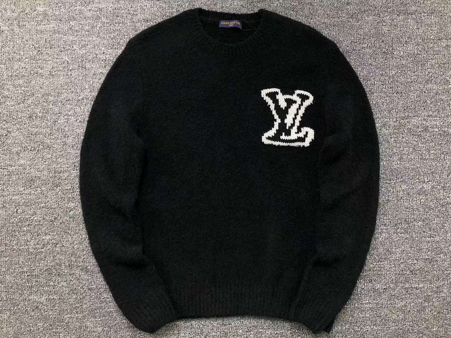 MAGLIONE LV
