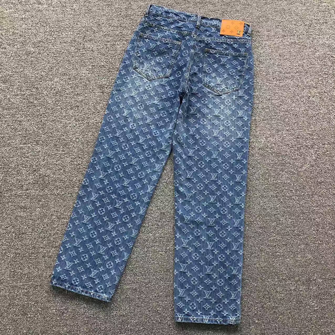 JEANS LV