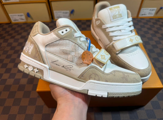 LV TRAINER