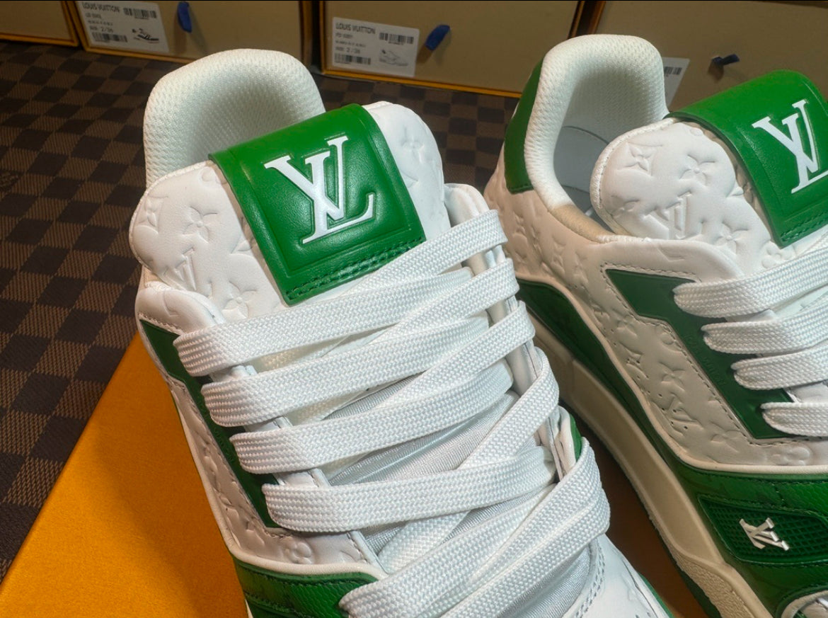 LV TRAINER