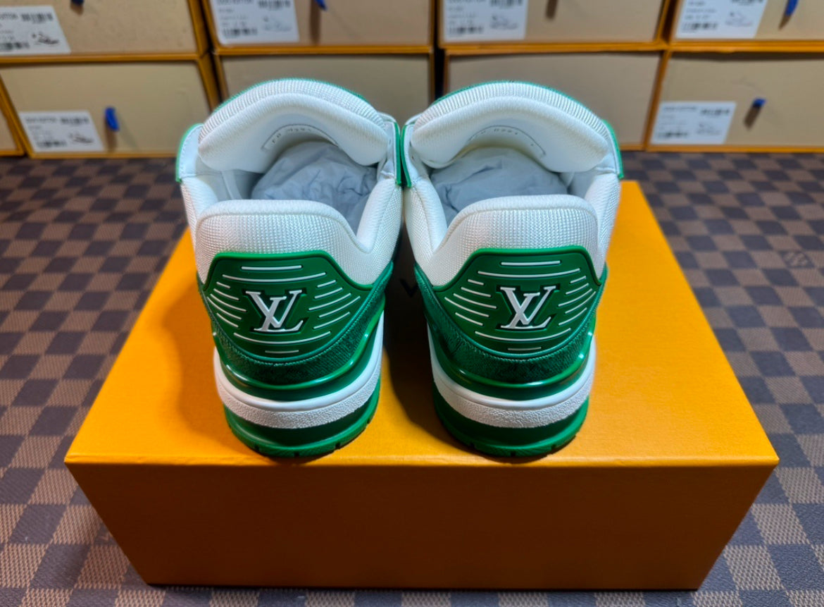 LV TRAINER