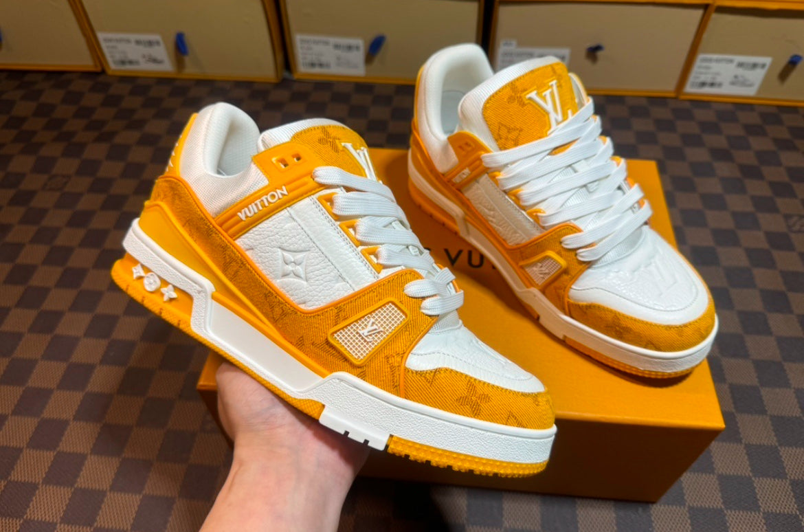 LV TRAINER