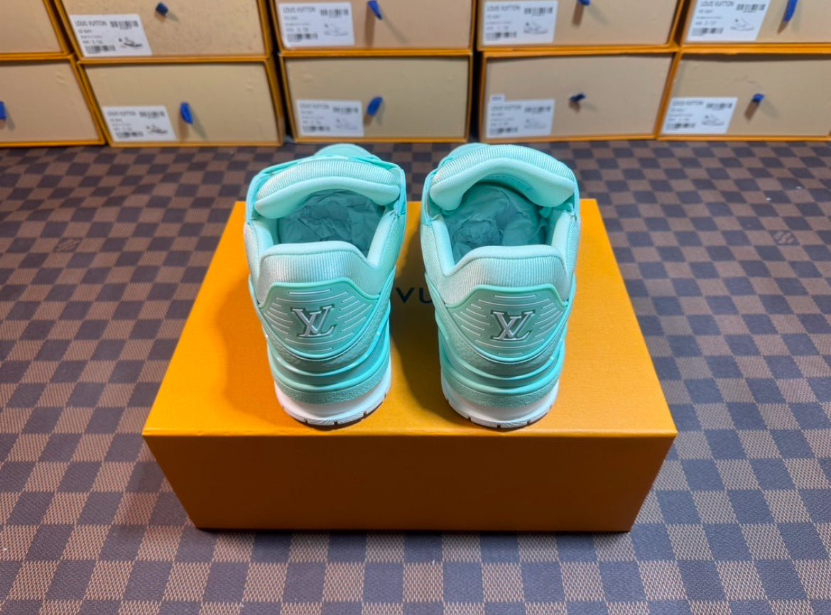 LV TRAINER