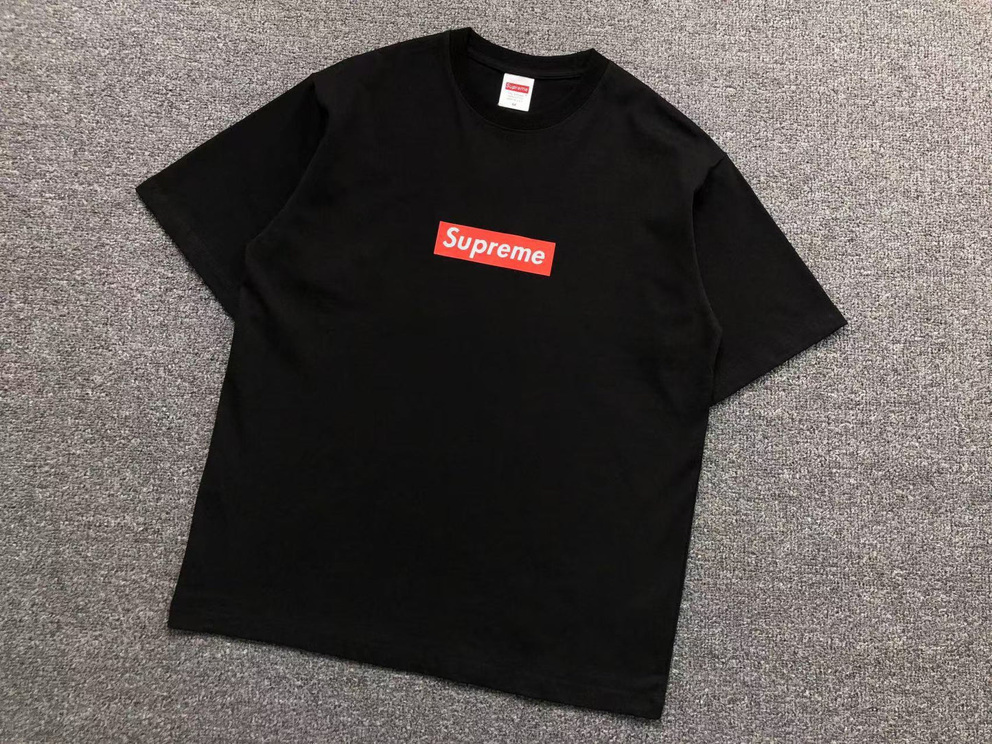 T-SHIRT SUPREME