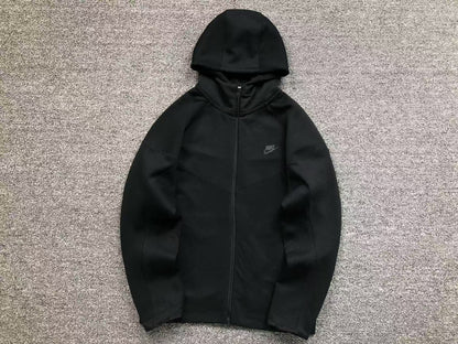 NIKE TECH FLEECE