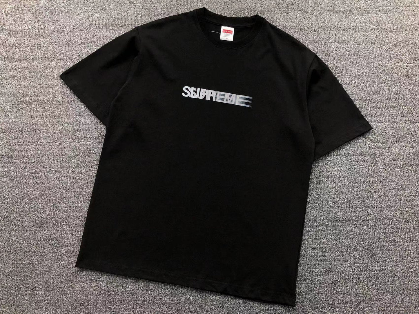 T-SHIRT SUPREME