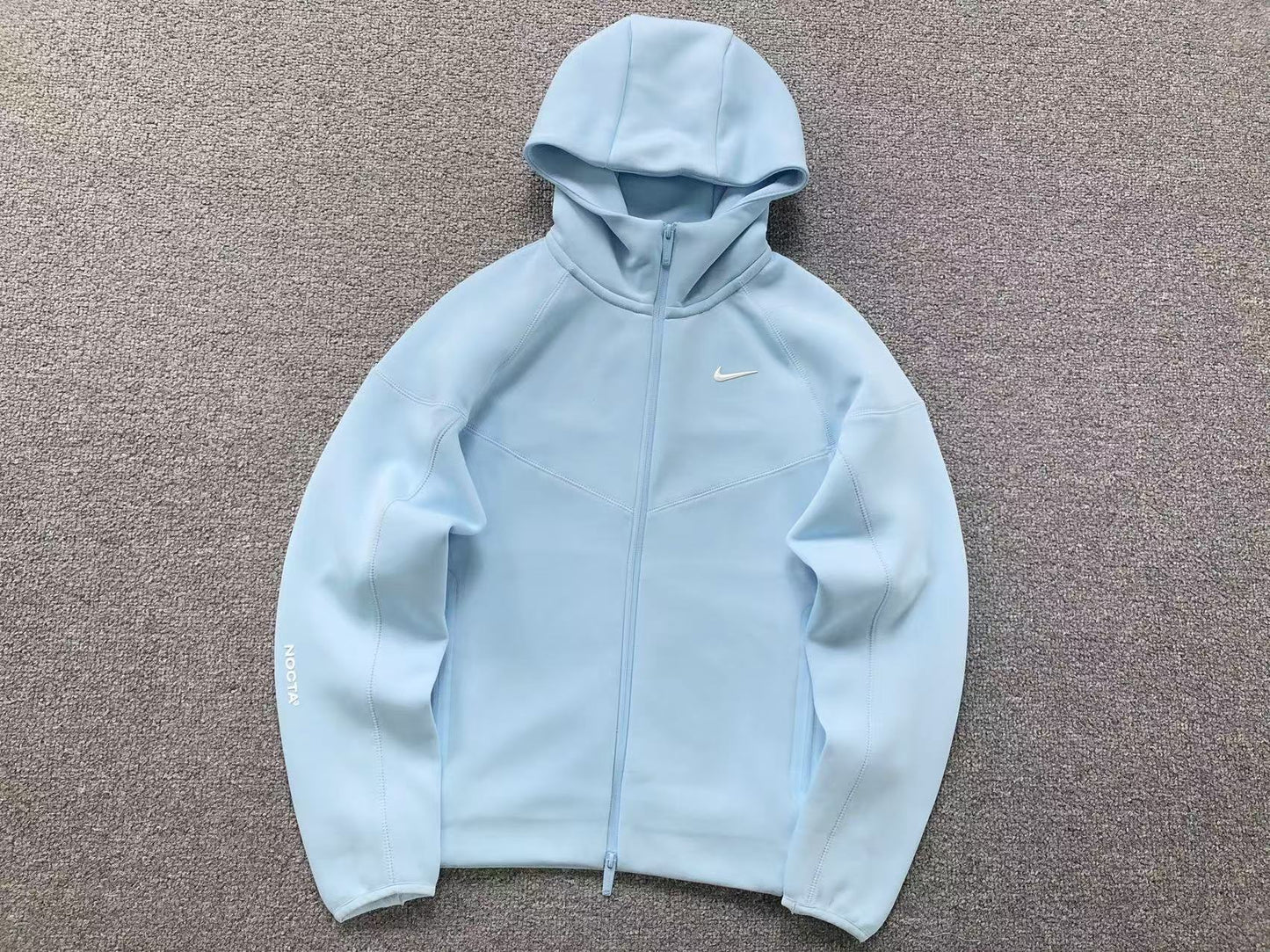 TUTA NIKE TECH FLEECE x NOCTA