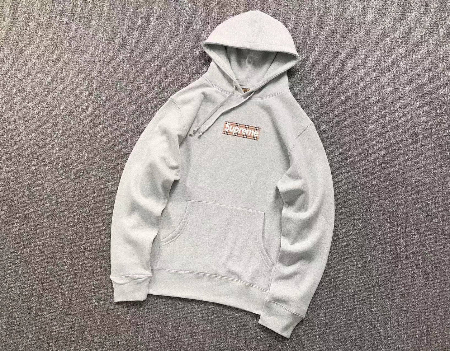 FELPA SUPREME HOODIE