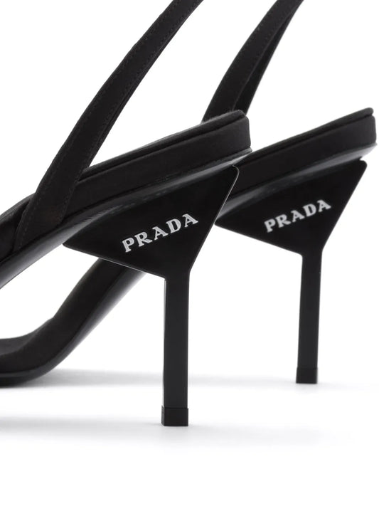 PRADA (Pumps con cinturino posteriore)
