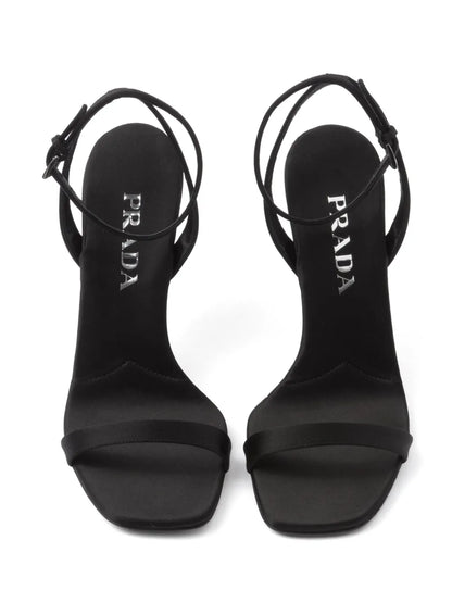 PRADA (Pumps con cinturino posteriore)