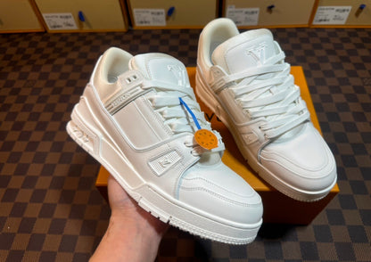 LV TRAINER