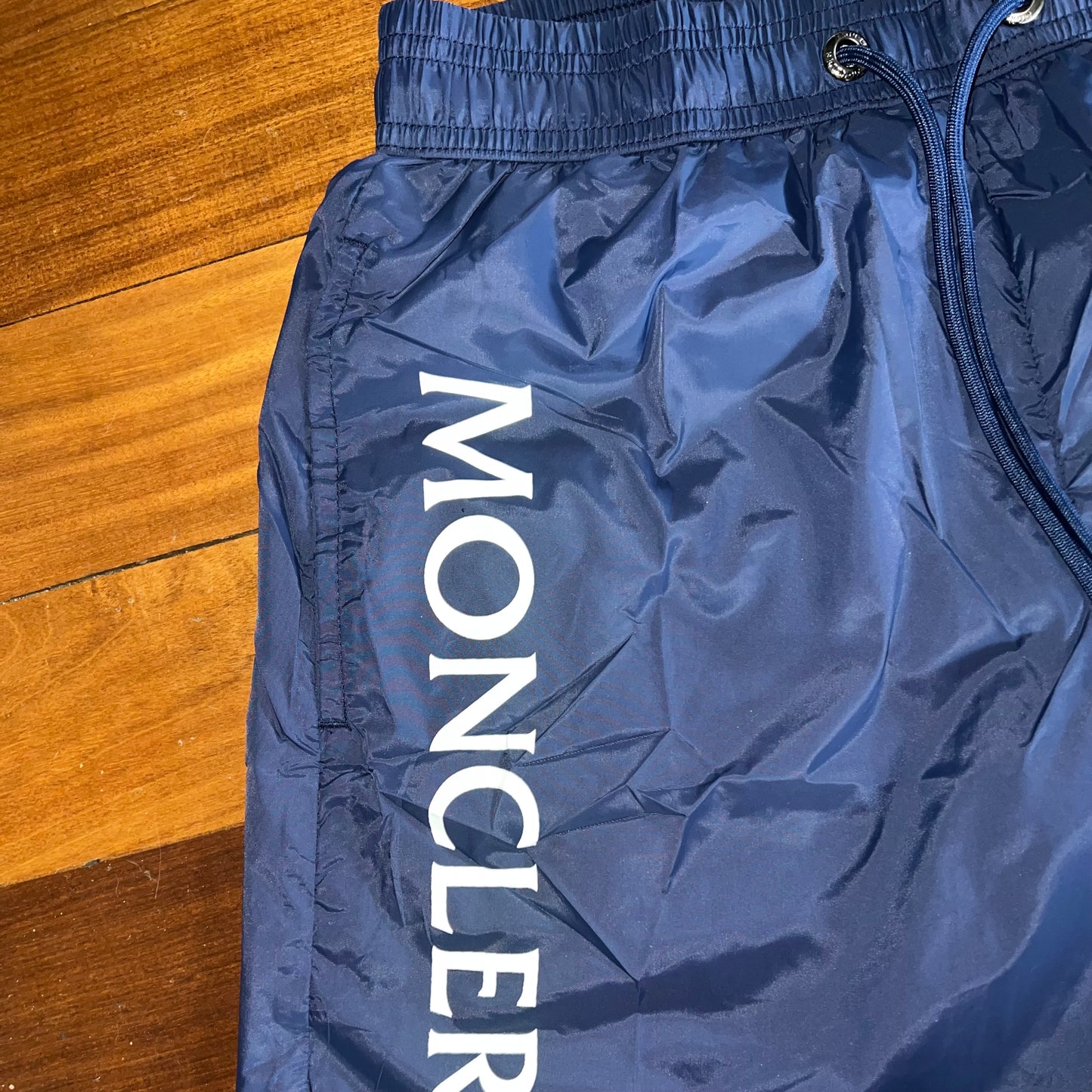 COSTUME MONCLER