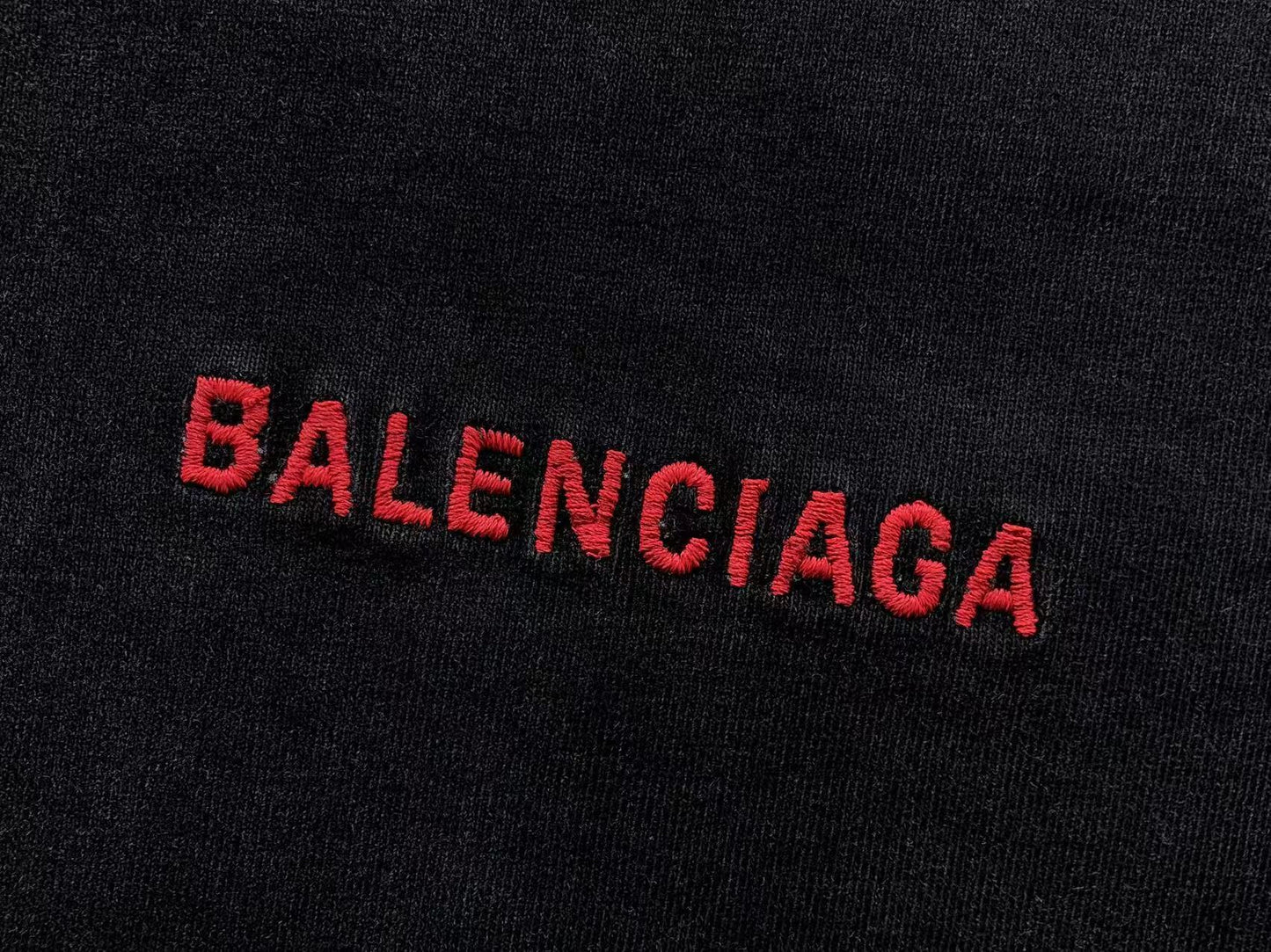 T-SHIRT BALENCIAGA