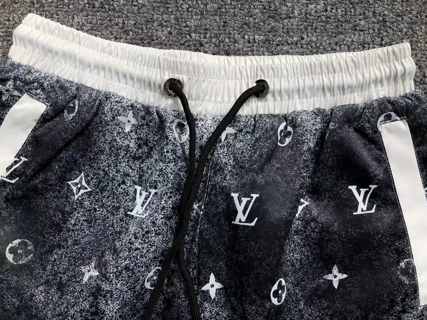 PANTALONCINI LV
